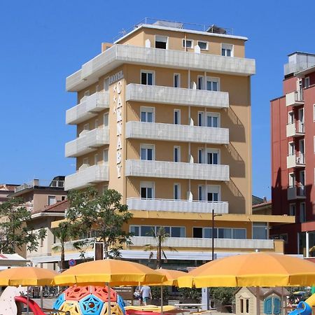 Hotel Carnaby Rimini Exteriör bild