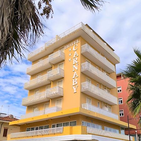 Hotel Carnaby Rimini Exteriör bild