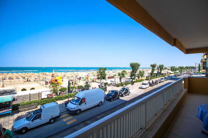 Hotel Carnaby Rimini Exteriör bild
