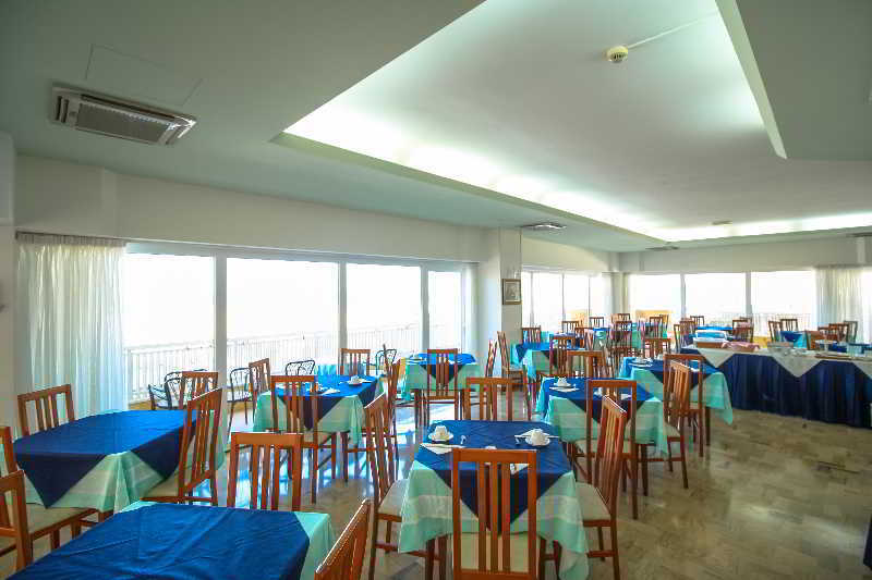 Hotel Carnaby Rimini Exteriör bild
