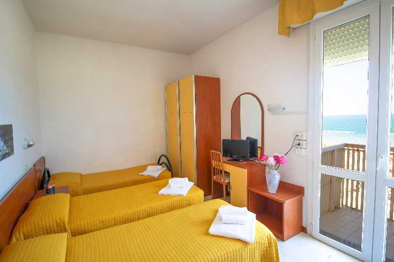 Hotel Carnaby Rimini Exteriör bild