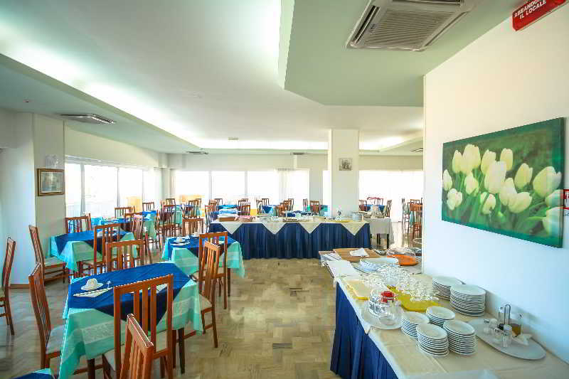 Hotel Carnaby Rimini Exteriör bild